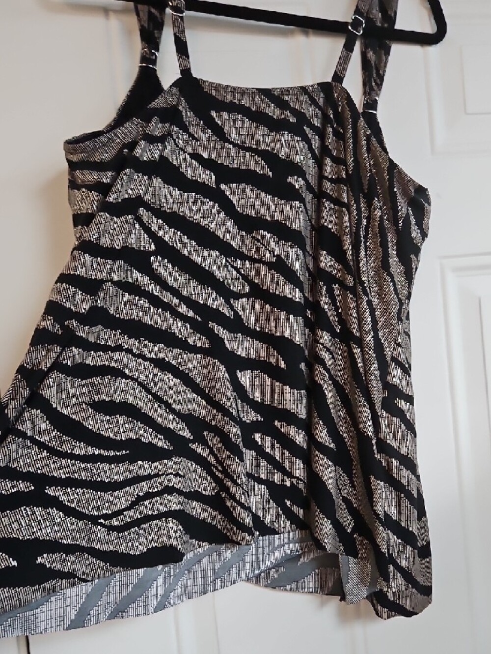 Miraclesuit Dazzle Metallic Zebra Tankini Swim Top - Black & Silver Sz 18 - Picture 5 of 6